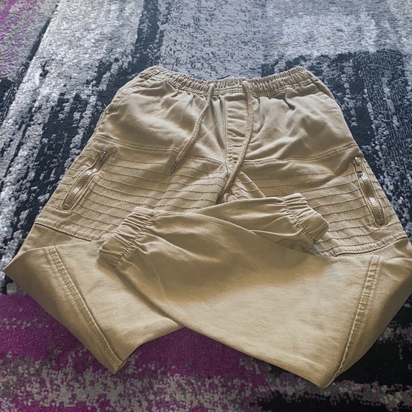 Joggers - Picture 3 of 4